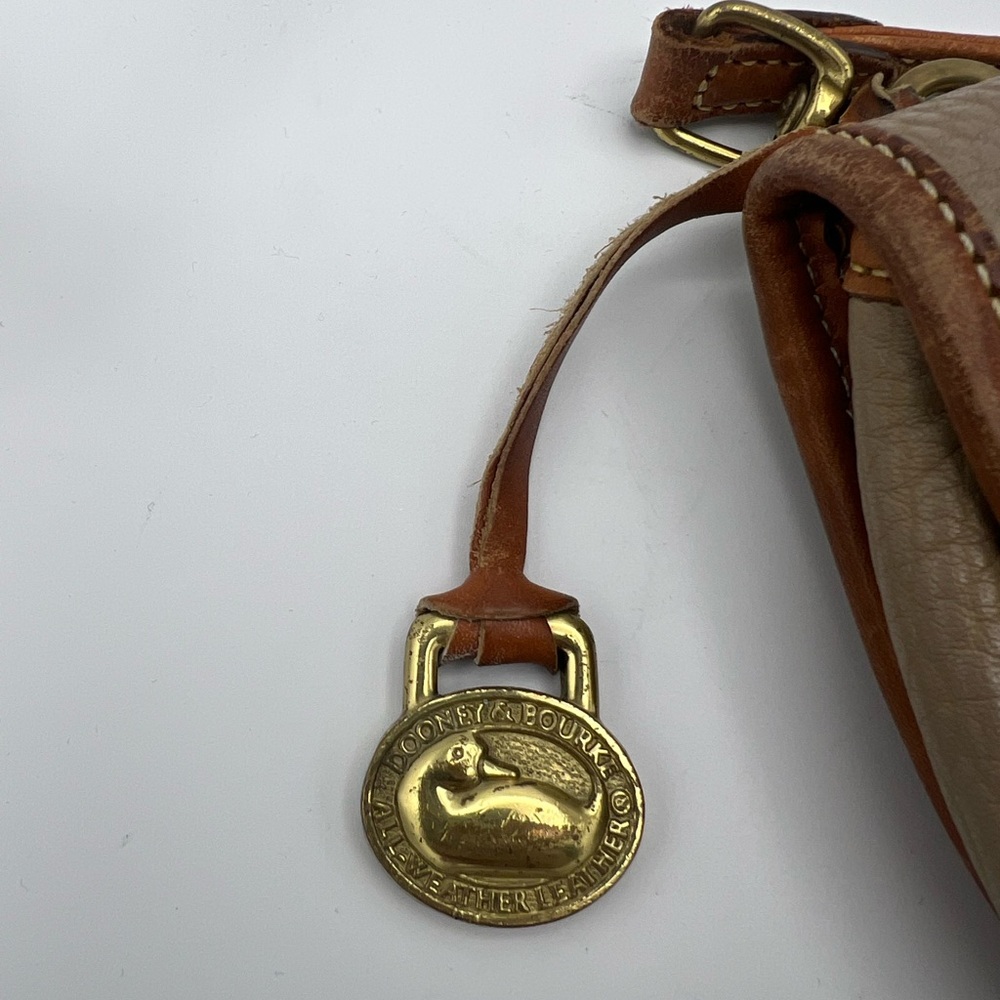 Vintage Dooney & Bourke Crossbody Bag - Picture 3 of 10